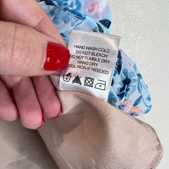 Lovers + Friends Mini Skirt Medium Women Floral Print Ruffle Blue Pink Tiered - Picture 10 of 13